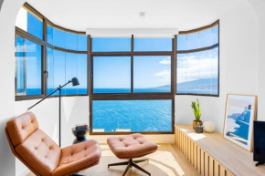 Stylish Apartment with Stunning Views & Parking